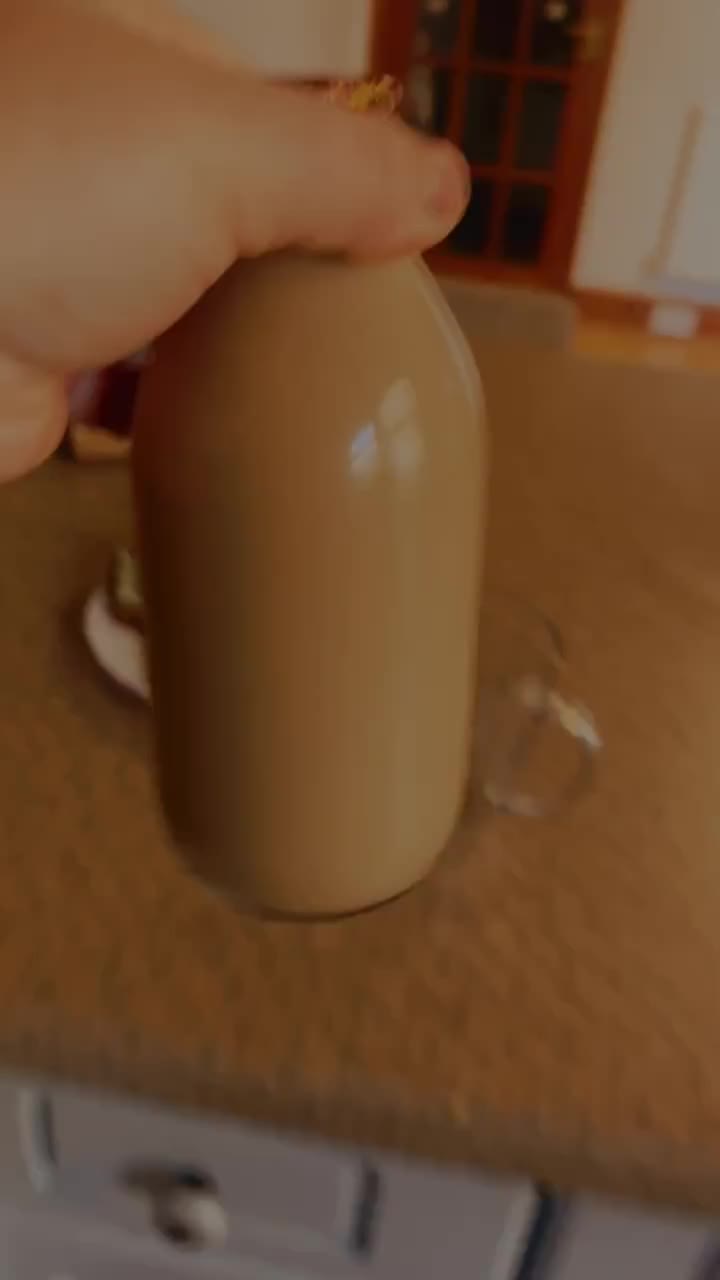 Home UGC video, product in kitchen